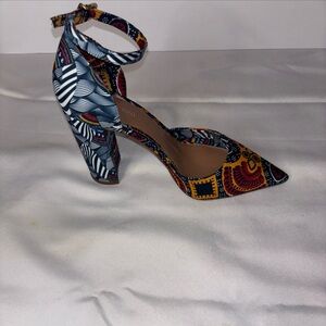 Gianni Bini Bronlyn Angle Strap Block Heel Multi Color African Print Size 9M